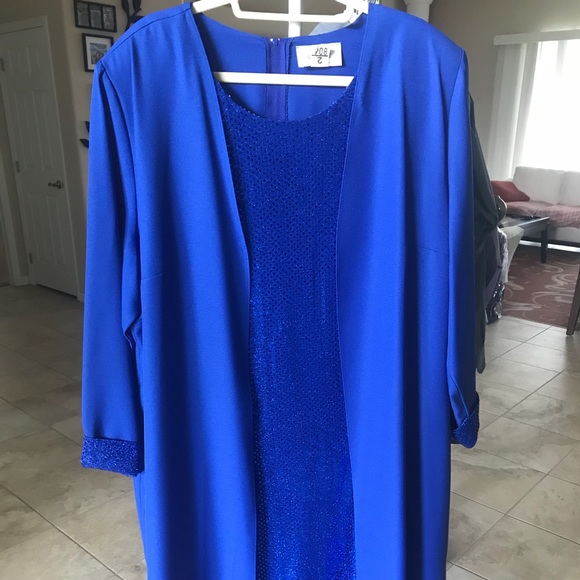 Dress - Picture 2 of 7